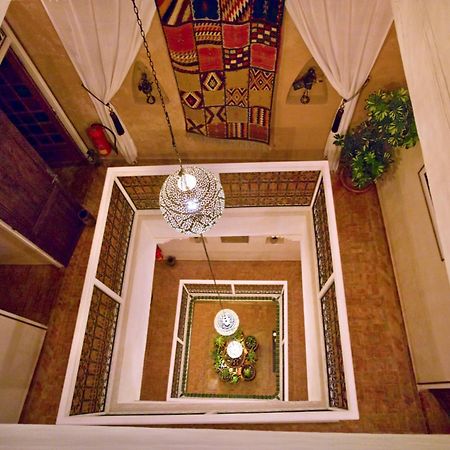 אסאוירה Au Riad Laylati מראה חיצוני תמונה