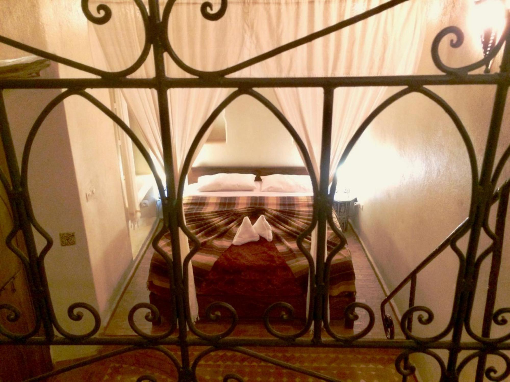 אסאוירה Au Riad Laylati מראה חיצוני תמונה