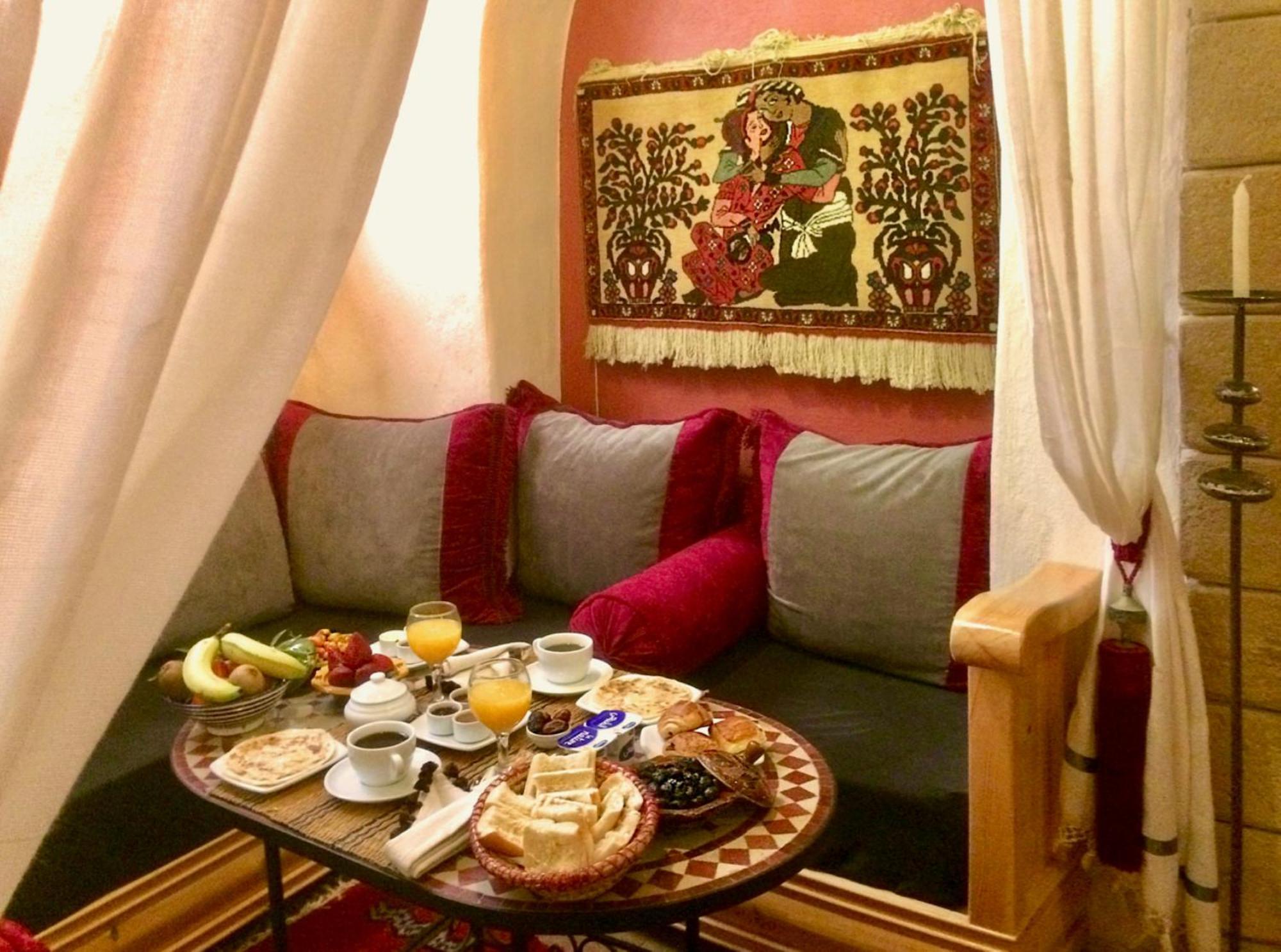 אסאוירה Au Riad Laylati מראה חיצוני תמונה