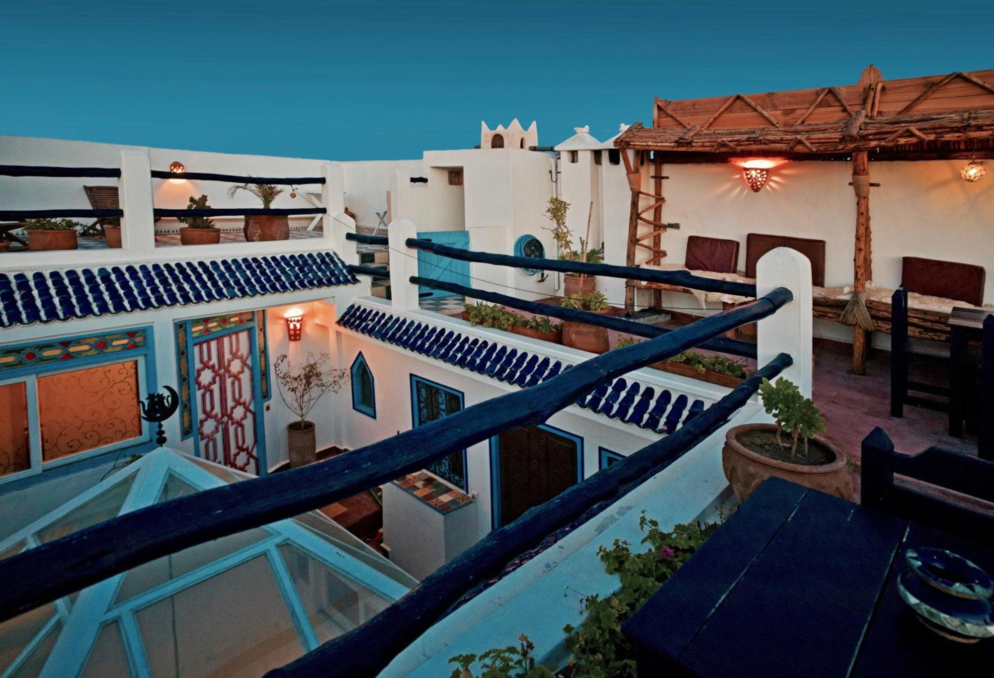 אסאוירה Au Riad Laylati מראה חיצוני תמונה